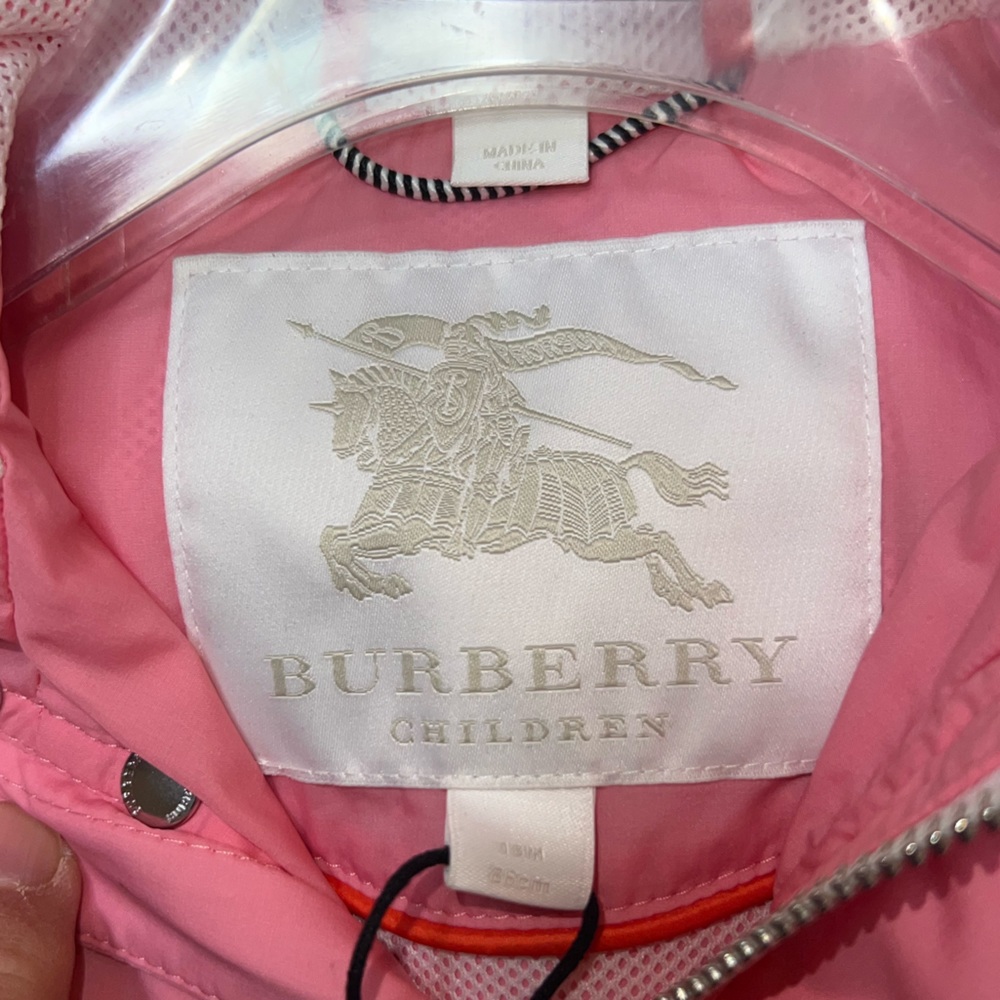 Burberry Pink Rain Jacket NWT!!! - Picture 3 of 12